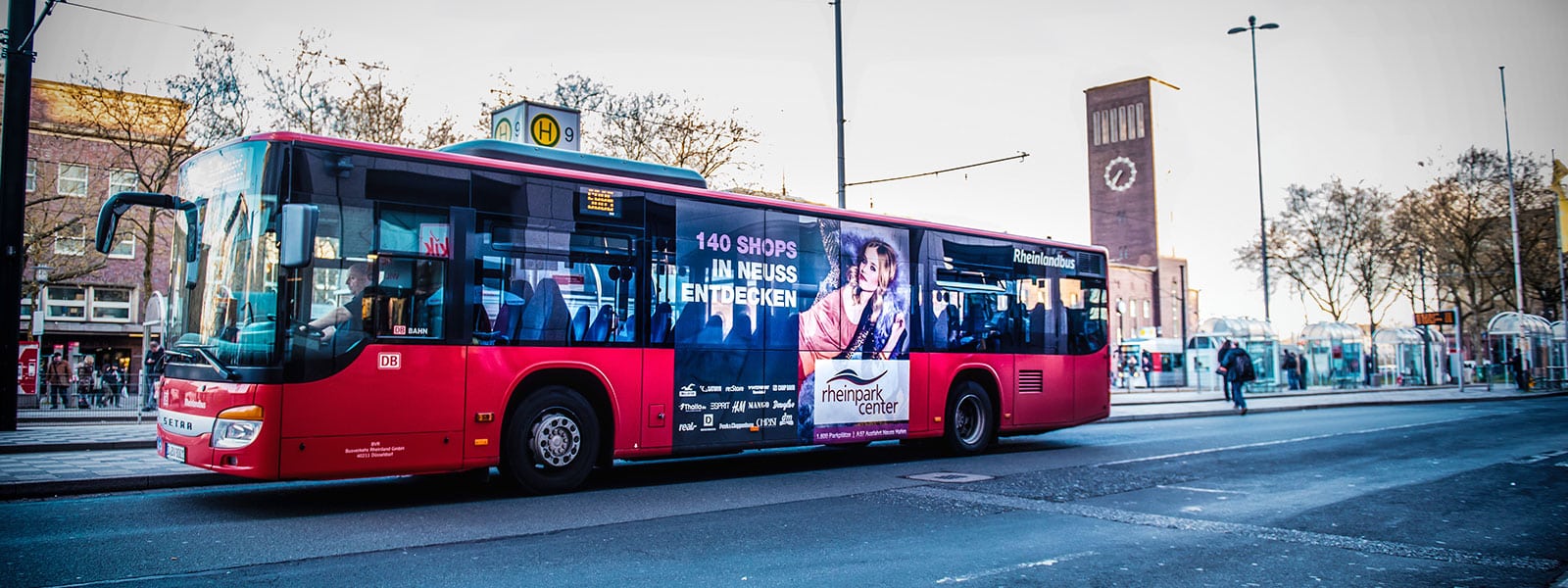 Bremen-Verkehrsmittelwerbung-Bus-Traffic-Board